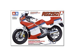 Tamiya Suzuki RG250 Full Option 1:12